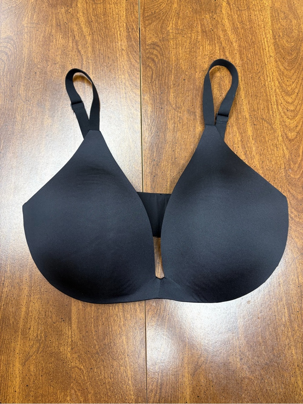 SKIMS Women's Wireless Form Super Push-up Bra Black Sz 36D